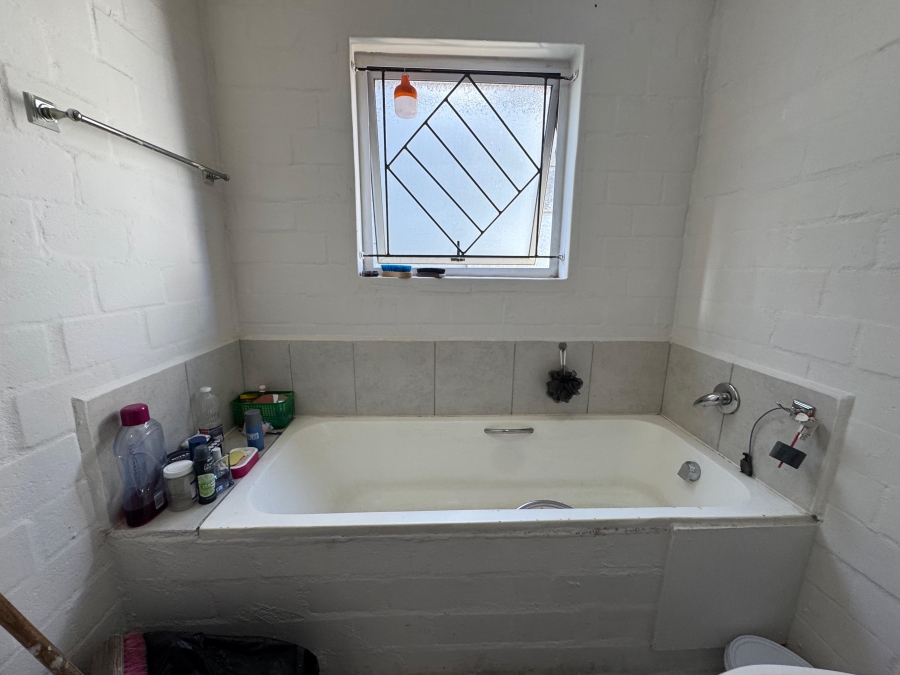 2 Bedroom Property for Sale in Sunset Glen Western Cape